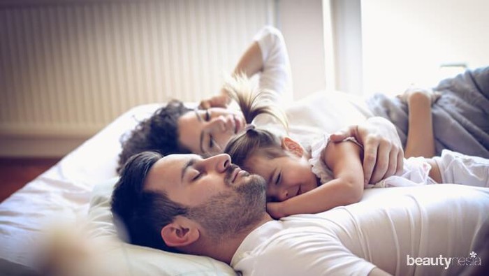 Berhubungan Intim Saat Masih Sekamar dengan Balita? Tetap Bisa Kok!