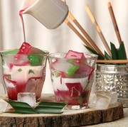 8 Es Tradisional Khas Indonesia yang Menyegarkan, Cocok Dinikmati saat Cuaca Panas!