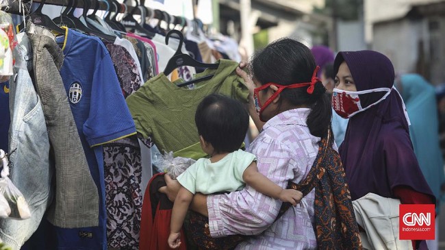FOTO : Pembagian Gratis Busana Layak Pakai Jelang Idul Fitri