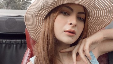 img-title Ditemani dr Tirta, Sarah Keihl Minta Maaf Sambil Menangis