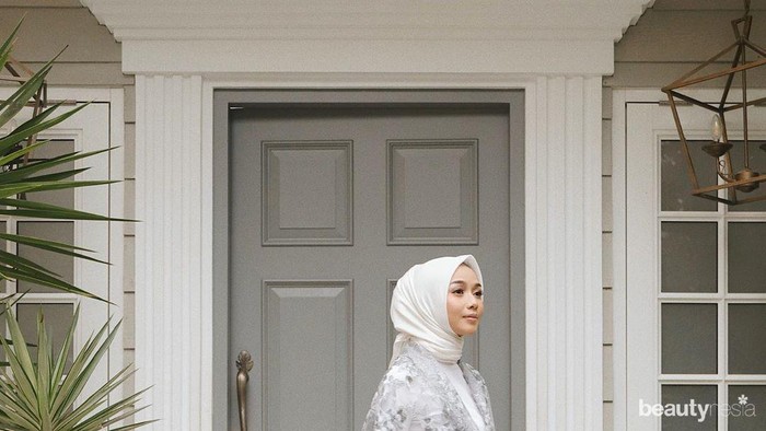 6 Inspirasi Setelan Outfit Lebaran Hari Kedua dengan Warna Senada 6 Inspirasi Setelan Outfit Lebaran Hari Kedua dengan Warna Senada
