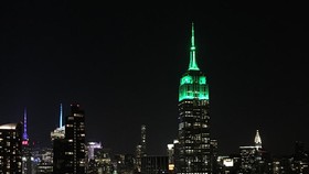 Nuansa Hijau Empire State Building Peringati Idulfitri