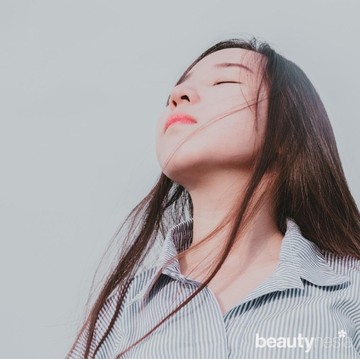 img-title Tips Meluruskan Rambut Tanpa Hair Styling, Rambut Jadi Gak Rusak!