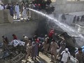 80 Jenazah Ditemukan di Lokasi Pesawat Pakistan yang Jatuh