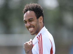 Kemarin Rambut Kante, Sekarang Rambutnya Aubameyang