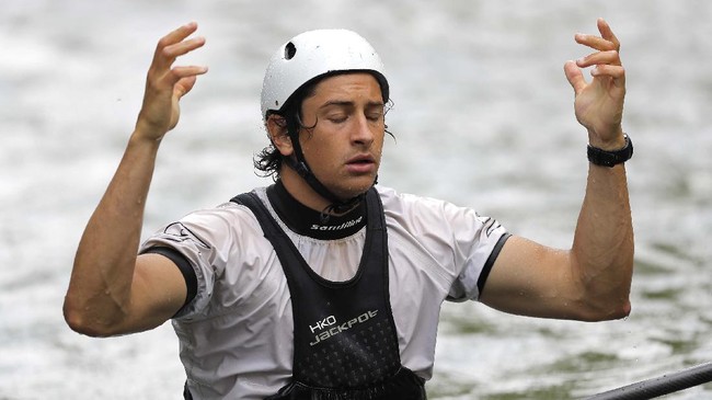 FOTO: Aksi Atlet Kayak AS Latihan di Tengah Pandemi Corona