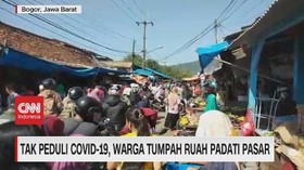 VIDEO: Tak Peduli Covid-19, Warga Tumpah Ruah Padati Pasar