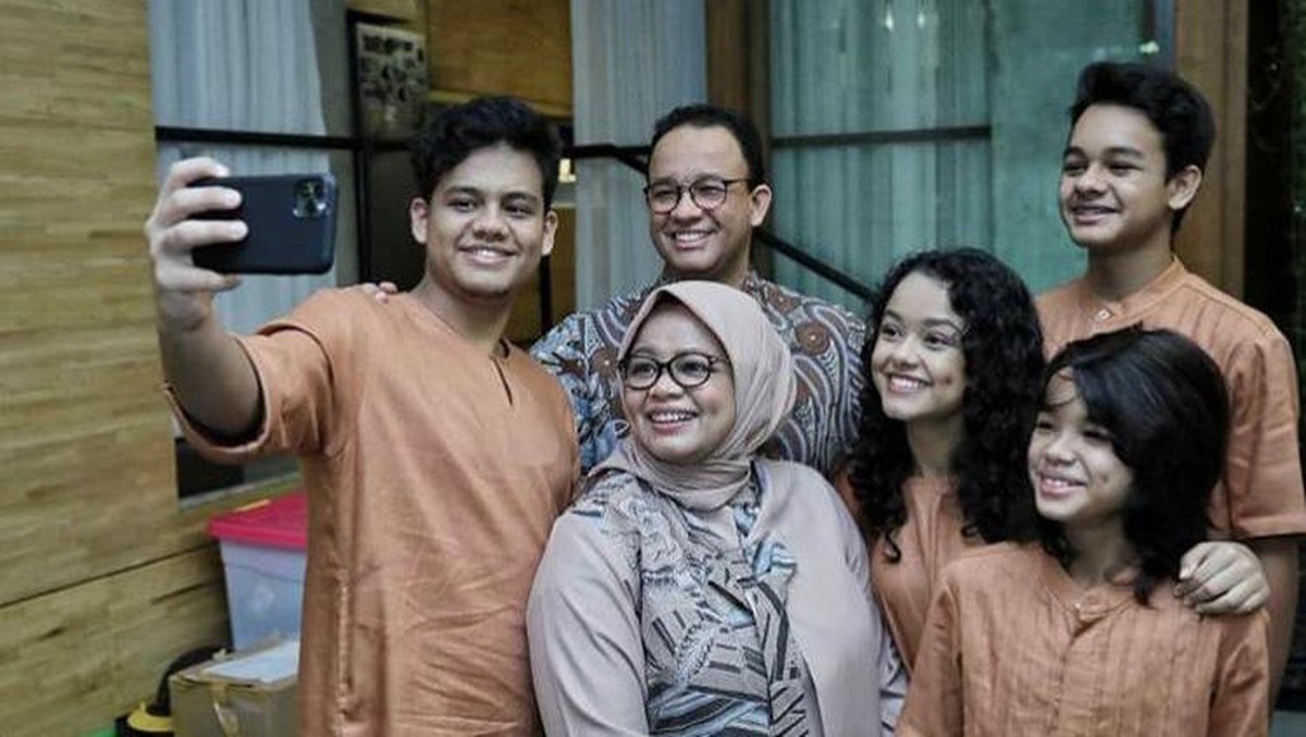 Anies Baswedan bagikan momen Lebaran di rumah saja dengan keluarga