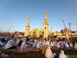 Tata Cara Sholat Idul Fitri Sendiri dan Berjamaah Sesuai Sunnah