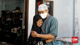 Tengok Situasi Covid India, MUI Jatim Imbau Salat Id di Rumah