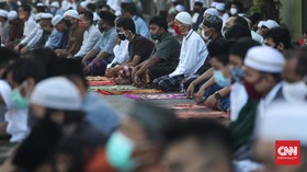Camat Pondok Gede Ungkap Alasan Jemaah Salat Id Membludak