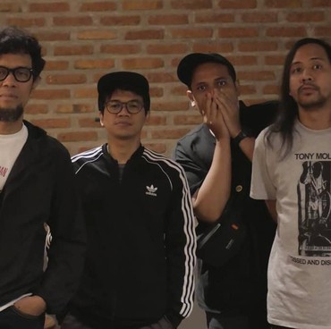 Lirik Lagu Tidur Dimanapun Bermimpi Kapanpun - Morfem