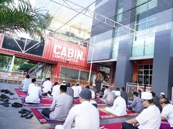 Kerja 3 Bulan, Mahasiswa UMI Makassar Rayakan Lebaran di Posko Relawan Corona