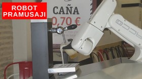 VIDEO: Robot Pramusasi Bar