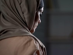 Benarkah Hijab jadi Penyebab Munculnya Ketombe? Begini Penjelasan Dokter