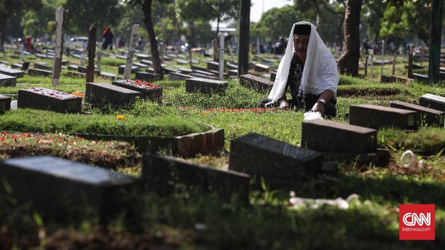 Politikus PPP Habib Hasan akan dimakamkan di Kuburan Islam, Dusun Dondong, Kelurahan Klumprit, Kecamatan Mojolaban, Kabupaten Sukoharjo, Jawa Tengah.
