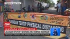 VIDEO: Jalanan Ditutup, Seorang Ibu Nekat Dobrak Barikade