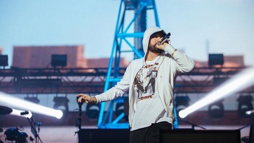 img-title Eminem Ajak Fans Rayakan 20 Tahun Album 'The Marshall Mathers LP'