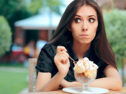 6 Kepribadian yang Bisa Terungkap dari Cara Makan, Menurut Pakar