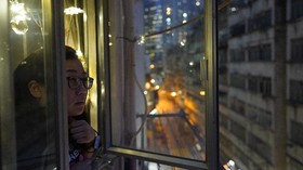 FOTO: Gelang Karantina saat Masuki Hong Kong