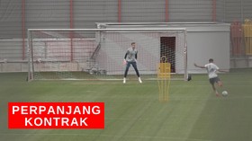 VIDEO: Bayern Muenchen Perpanjang Kontrak Manuel Neuer
