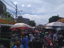Pasar Hewan Jatinegara Masih Ramai Meski Masuk Zona Merah Covid-19