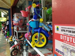 Pertokoan Buka Saat PSBB, Bupati Cianjur: Izinnya Saya Cabut Kalau Bandel