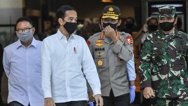 Presiden Jokowi ingin jajarannya mengampanyekan penggunaan masker dilanjut dengan kampanye jaga jarak.