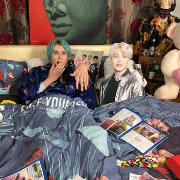 Oli London Bulan Madu Bareng 'Jimin BTS' Selama Lockdown