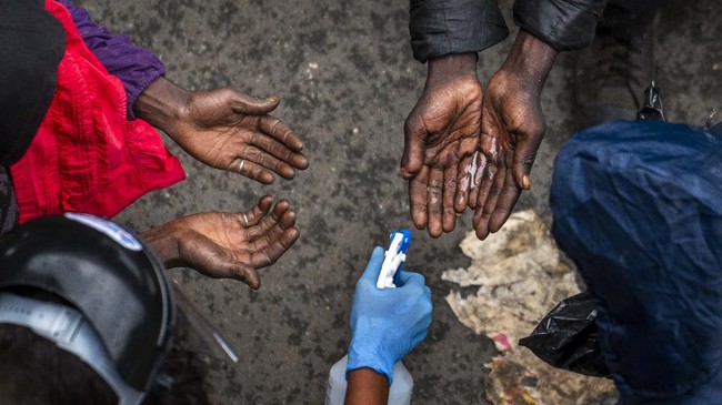 IMF menyetujui pinjaman senilai US$4,3 miliar untuk penanganan pandemi virus corona di Afrika Selatan.