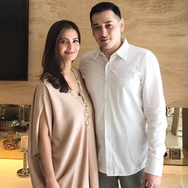 Suami Berondong Cut Tari Panjatkan Doa di Perayaan Anniv Pernikahan ke-5