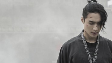 Lirik Lagu Lit - Lay EXO