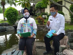 Siswa Tetap Belajar Online Saat The New Normal Diterapkan di Kota Mojokerto