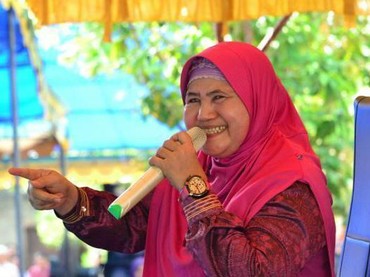 img-title Reaksi Mamah Dedeh soal Istri Pertahankan Rumah Tangga demi Anak meski Tersakiti