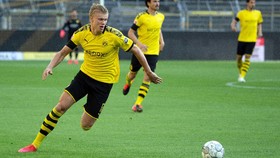 Haaland: Borussia Dortmund Diserang Handball