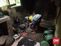 Bansos Tak Mampir di Rumah Nyaris Ambruk Nenek Sumi di Serang