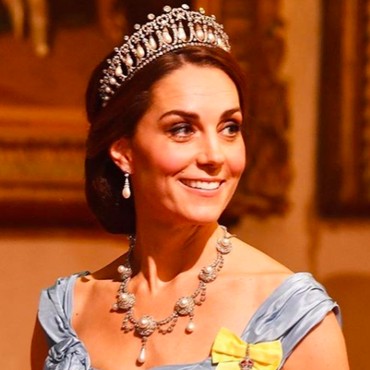 Kate Middleton Kewalahan Kerjakan Tugas Kerajaan Meghan Markle