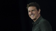 Tom Cruise Rayakan Ultah 60 Tahun Nonton F1 Inggris