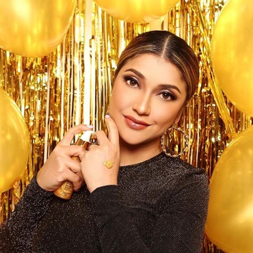 Sarah Azhari Ajarkan Anak Tetap Rajin Ibadah Meski Tinggal di AS