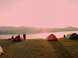 Waduk Sermo, Tempat Camping Hits di Jogja