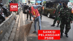 VIDEO: Tak Bisa Bayar Denda, Pelanggar PSBB Bersihkan Fasilit