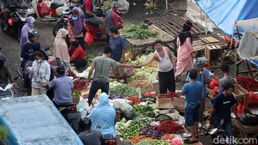 img-title Viral Petugas COVID-19 Diusir Ratusan Pedagang Pasar Cileungsi