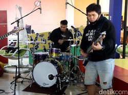 Pecah! AIB Show Tutup Acara dengan Lagu Tanpa Latihan