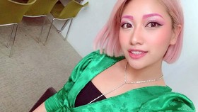 Ibunda Hana Kimura Terrace House Netflix Bakal Gugat Fuji TV