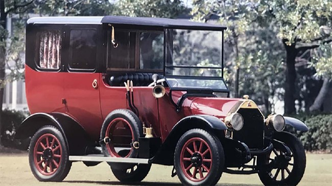 Mobil Mitsubishi Model A