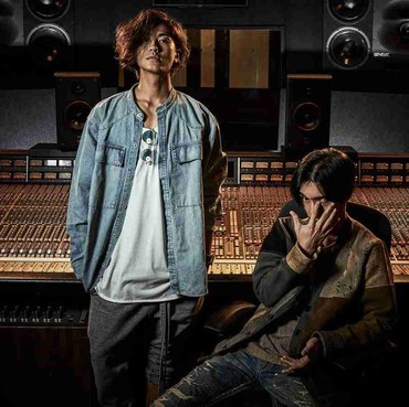Ryo Nishikido dan Jin Akanishi Sapa Penggemar Lewat Bigo Live