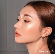 Selain Pakai Face Oil, Ini Rahasia Bikin Makeup Glowing!