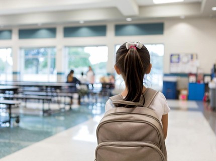 5 Contoh Pengamalan Sila Ke-3 Pancasila di Sekolah, Ajari Anak Saling Menyapa