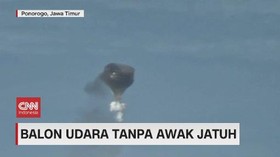 VIDEO: Balon Udara Tanpa Awak Jatuh di Kabel Listrik