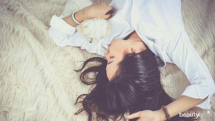 Ternyata, Ini Lho Manfaat Tidur Tanpa Bantal! Penasaran? Ternyata, Ini Lho Manfaat Tidur Tanpa Bantal! Penasaran?